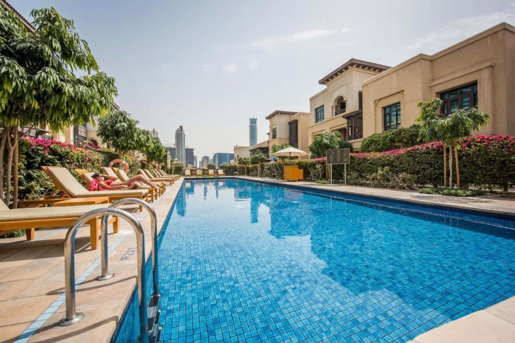 Bnbmehomes - Traditional Meets Modern In Downtown - 5041 Dubai Eksteriør billede