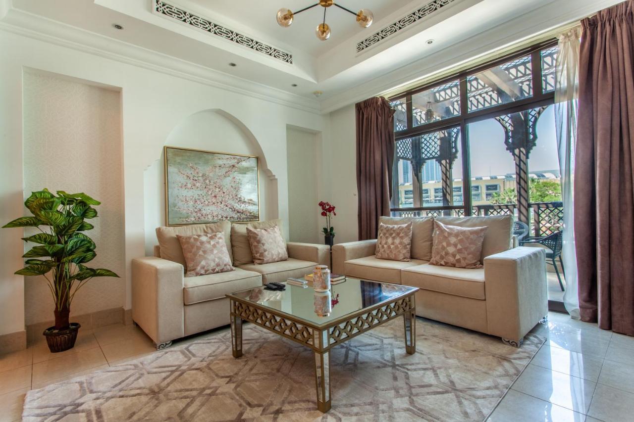Bnbmehomes - Traditional Meets Modern In Downtown - 5041 Dubai Eksteriør billede